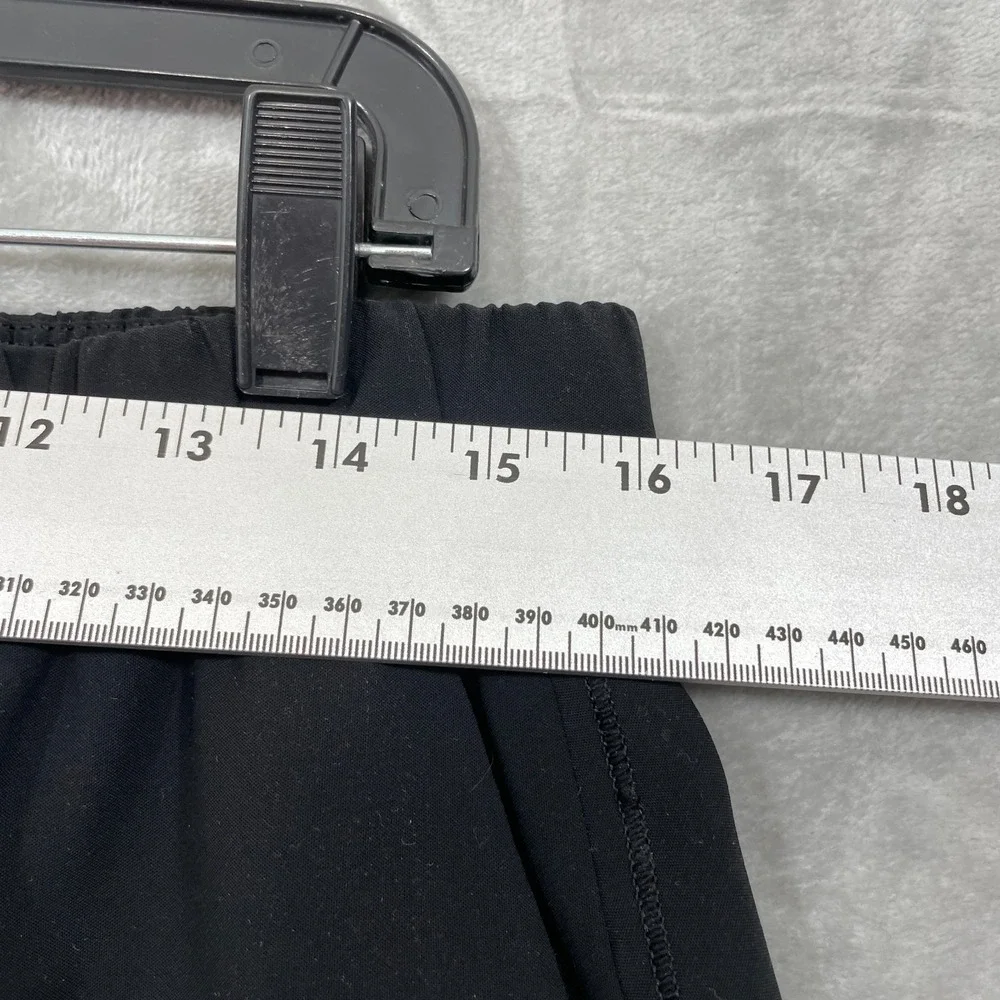 Lululemon Women's Size 12 Black On The Fly Skirt  Elastic Drawstring Waist